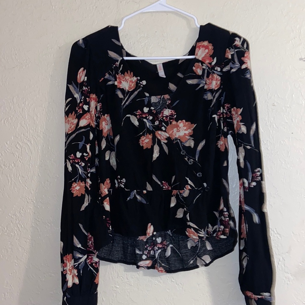 Xhilaration Flower Long Sleeved Blouse